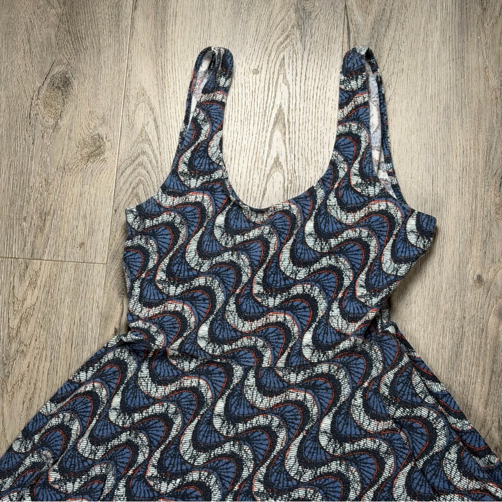 Ecote Babydoll Shirt Womans Small Blue Geometric Fit Flare Tank Scoop Summer Y2K - Picture 3 of 9